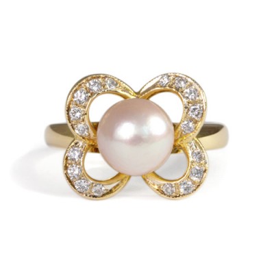 Pearl and Diamond Ring